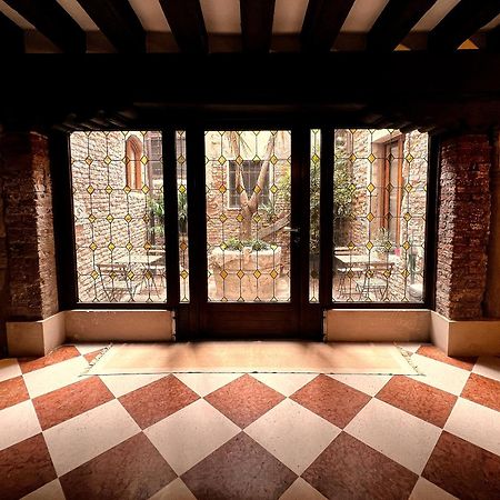 Nama Boutique Residence Venesia Bagian luar foto