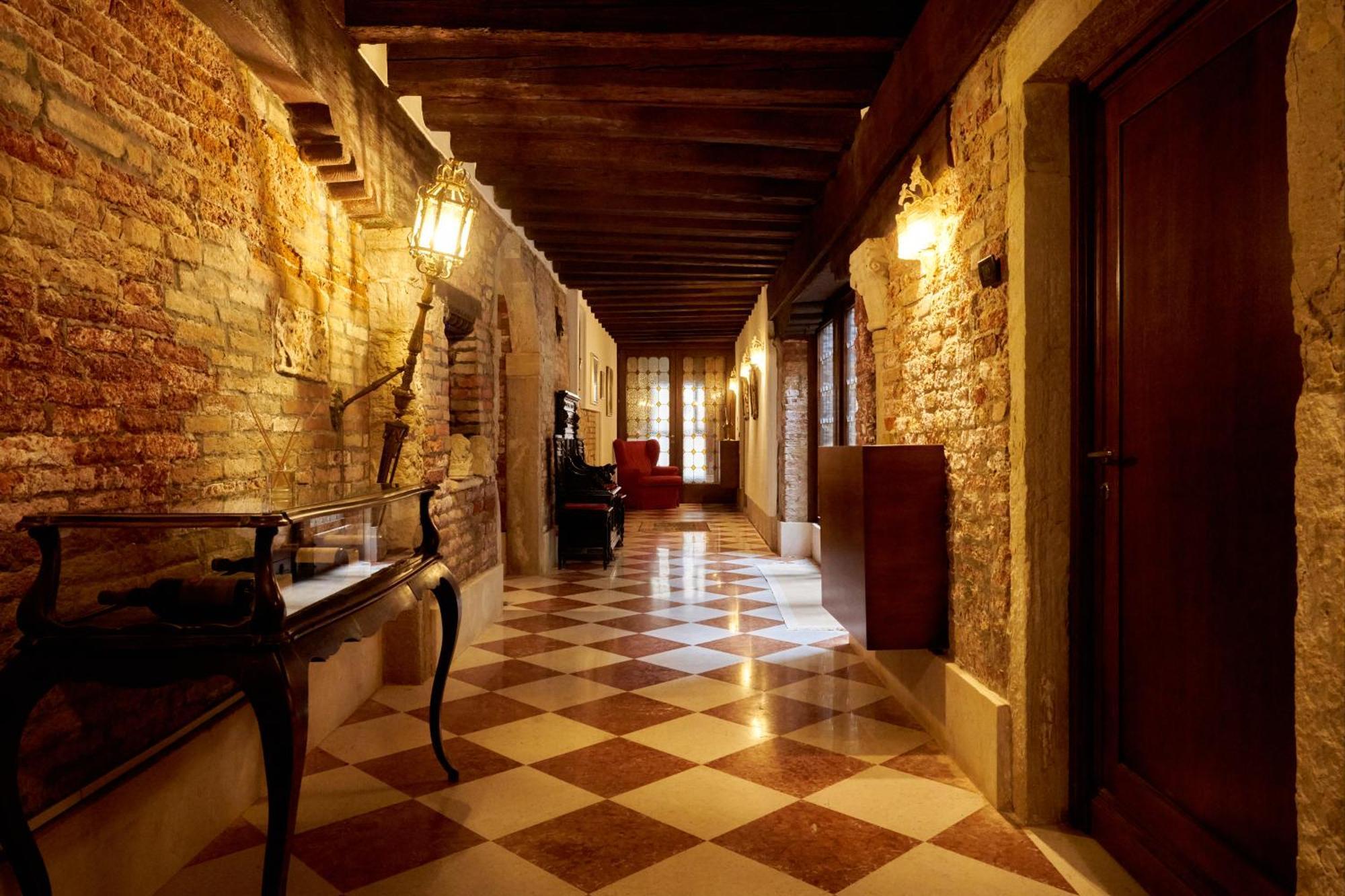 Nama Boutique Residence Venesia Bagian luar foto